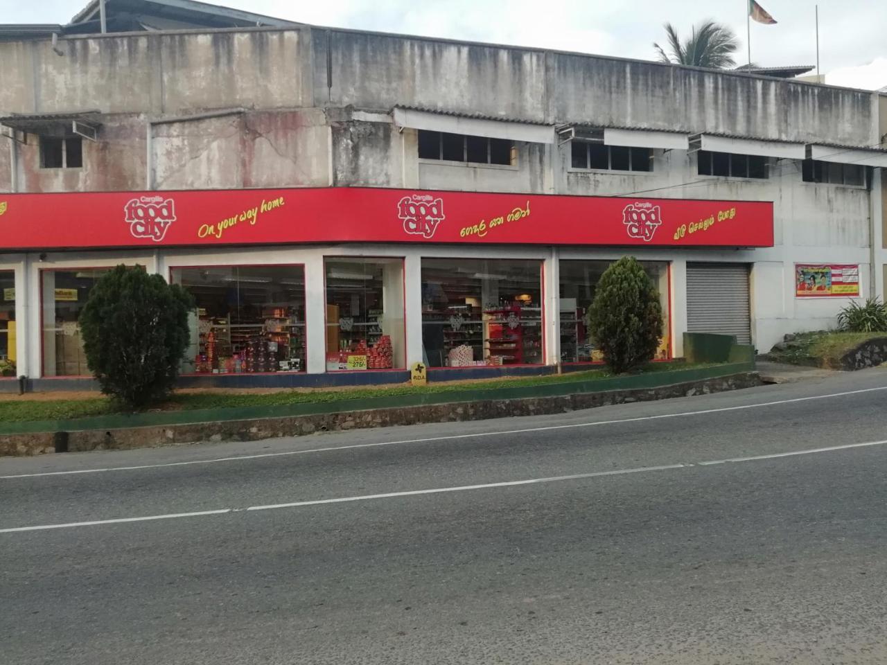 Mahaweli Shades Hotel Kandy Exterior foto